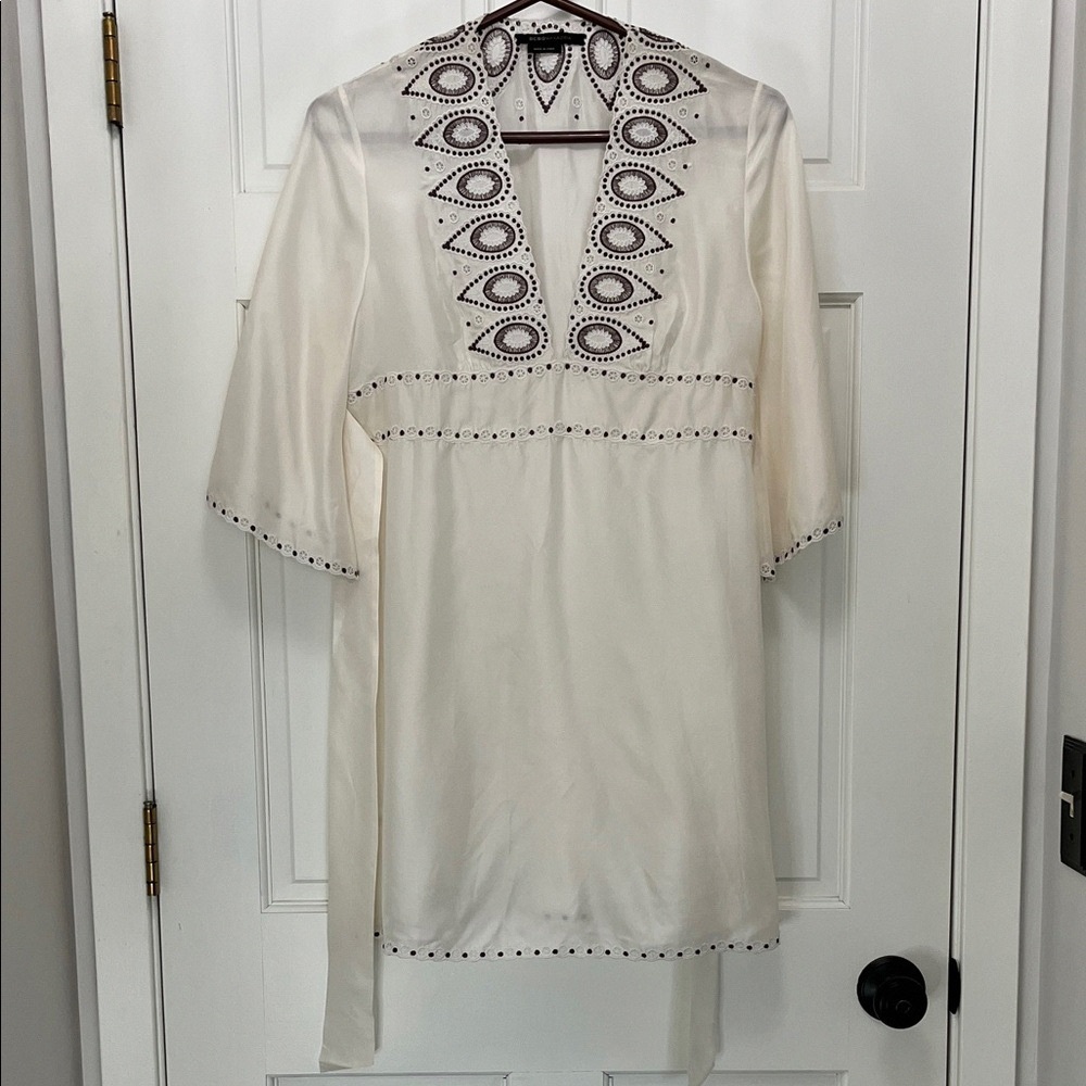 Elegant Cream Tunic with Embroidery